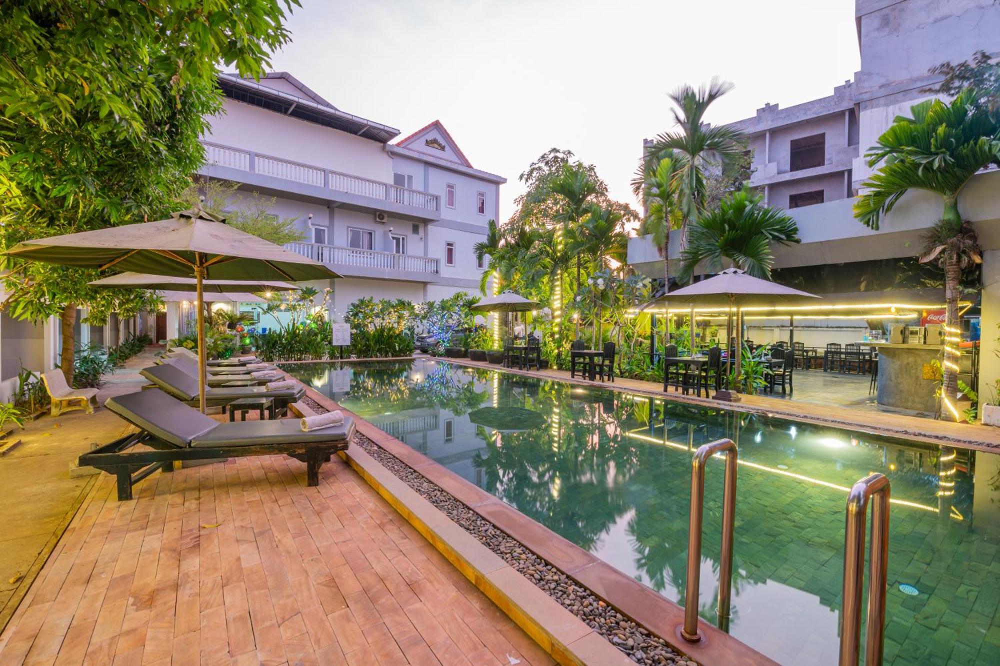 Damnak Soksan Hotel Siem Reap Exterior foto