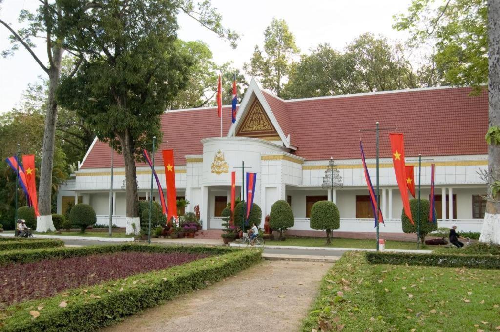Damnak Soksan Hotel Siem Reap Exterior foto