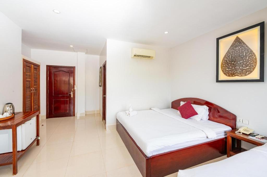 Damnak Soksan Hotel Siem Reap Exterior foto