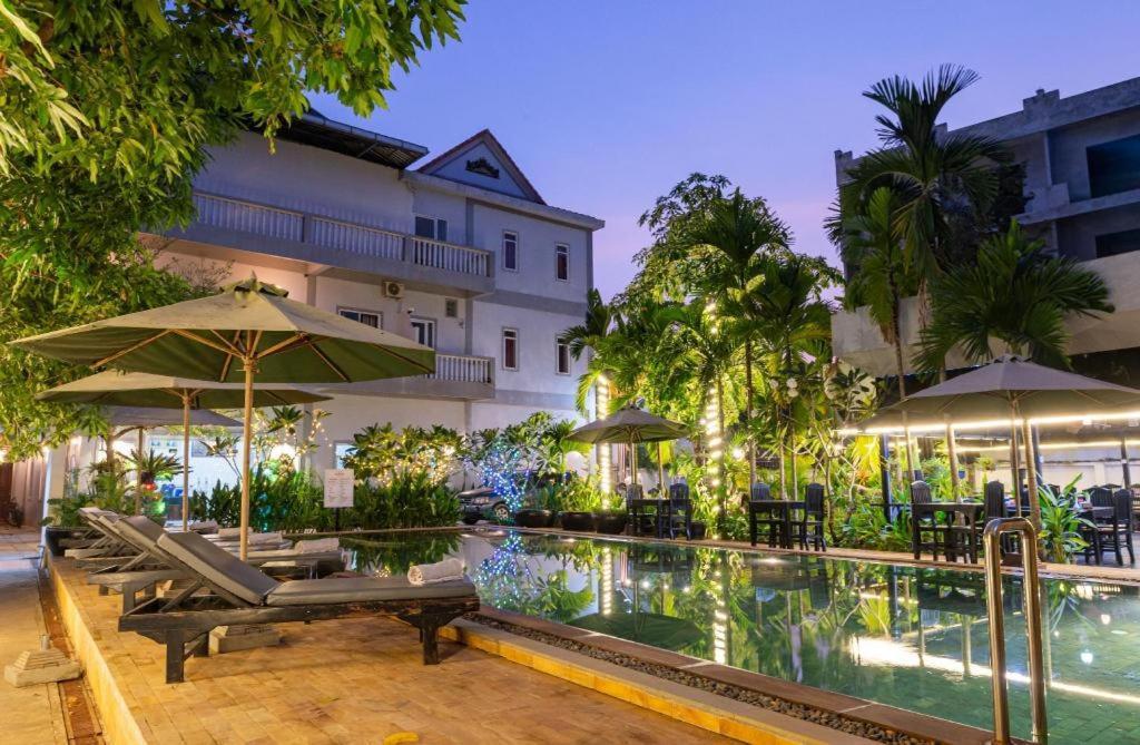 Damnak Soksan Hotel Siem Reap Exterior foto